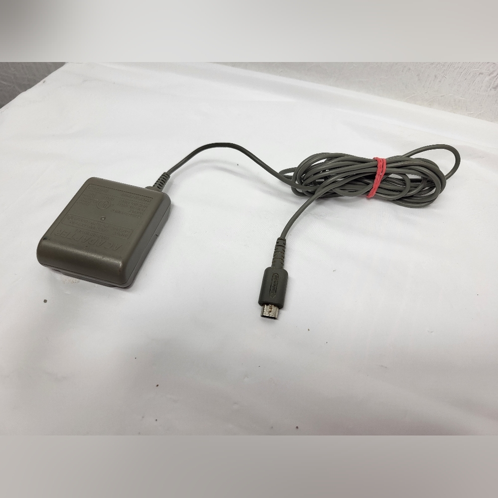Authentic Nintendo DS Lite Wall Power AC Charger OEM  Authentic, Nintendo DS Lit